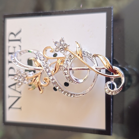 NAPIER BRAND WOMEN'S FASHION MUSIC NOTE BROOCH/PIN - Picture 2 of 13